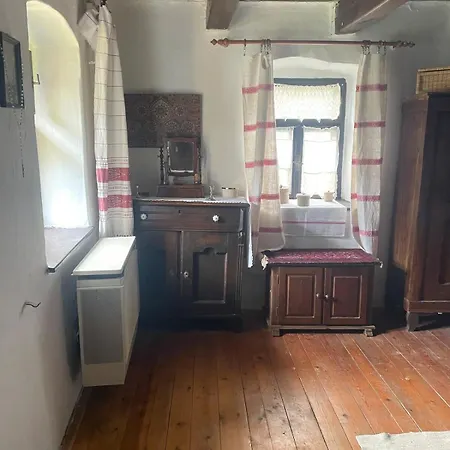 Tulipanos Lada Vendeghaz