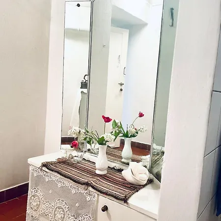 Tulipanos Lada Vendeghaz בית נופש