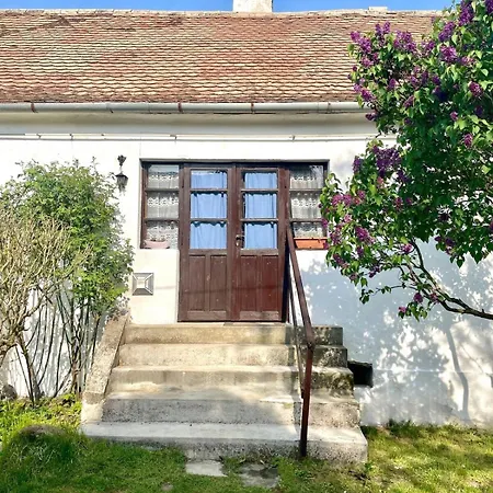 בית נופש Tulipanos Lada Vendeghaz