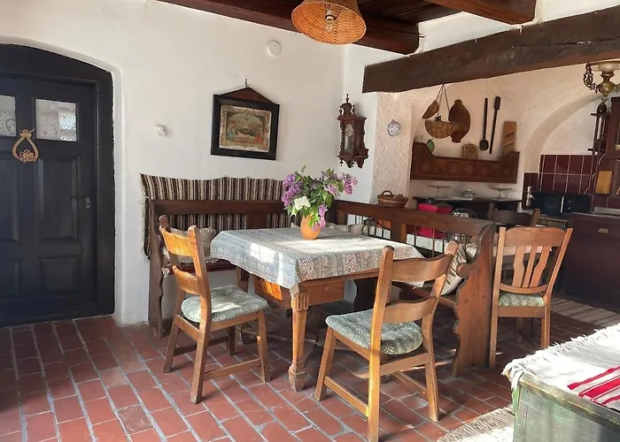 Tulipanos Lada Vendeghaz בית נופש Pula